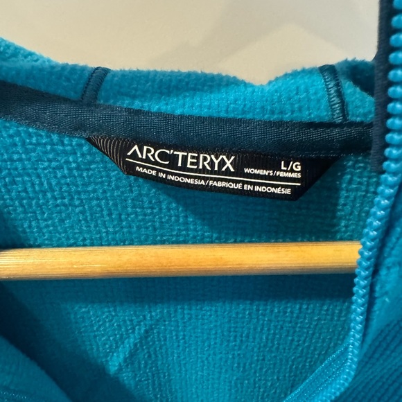 Arc'teryx women’s Delta hooded fleece full zip jacket - Picture 3 of 6